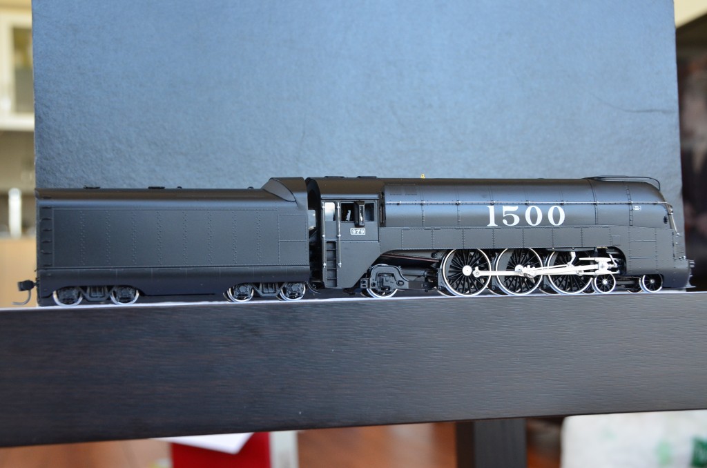 SL7 Streamlined Steam Locomotive HO-002/4
