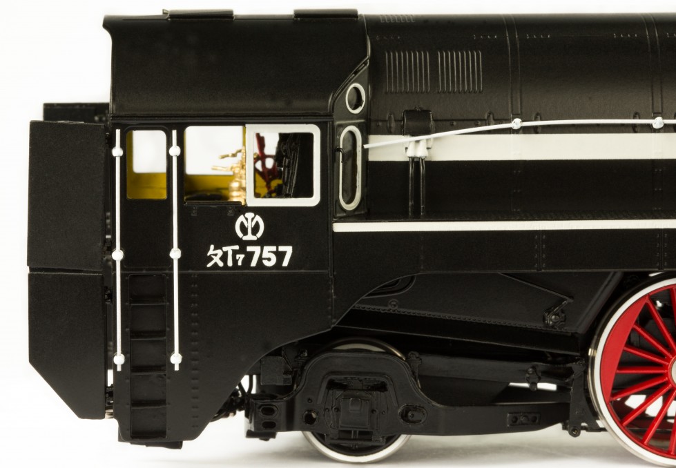 SL7 Streamlined Steam Locomotive HO-002/3