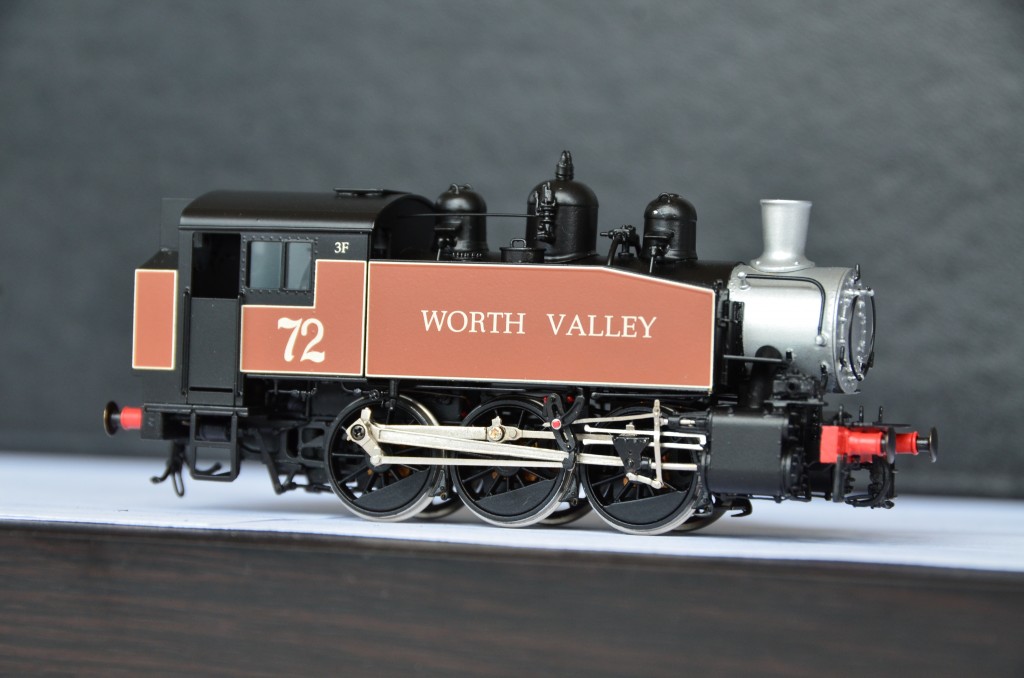 WORTH VALLEY #72 0-6-0 Preserved Steam Locomotive HO-026